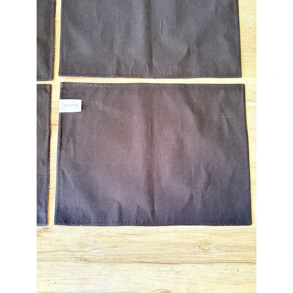 Halloween placemats set